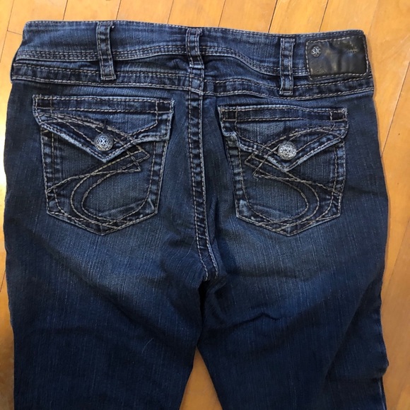 Silver Jeans - Picture 3 of 5